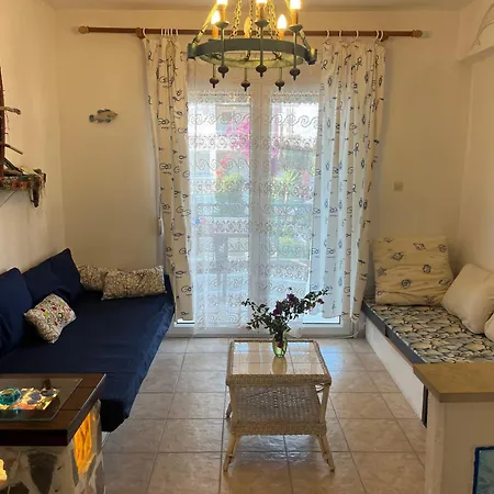 Апартаменты Pefkoxori Maisonette 250m From The Sea With Garden And Parking Пефкохори