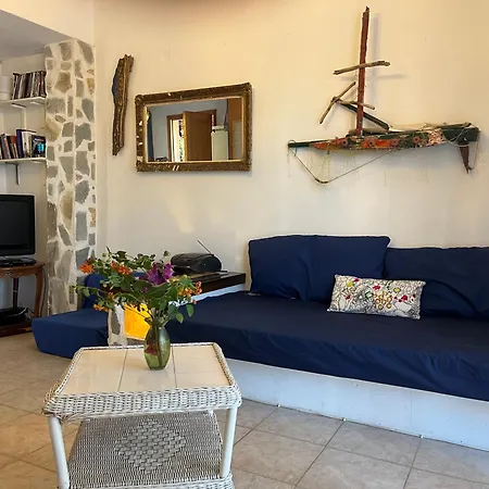 Pefkoxori Maisonette 250m From The Sea With Garden And Parking