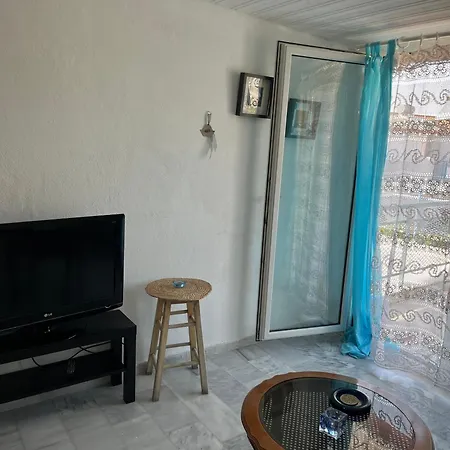 Pefkoxori Maisonette 250m From The Sea With Garden And Parking *