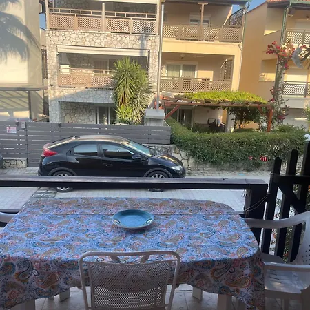 Pefkoxori Maisonette 250m From The Sea With Garden And Parking Pefkochori